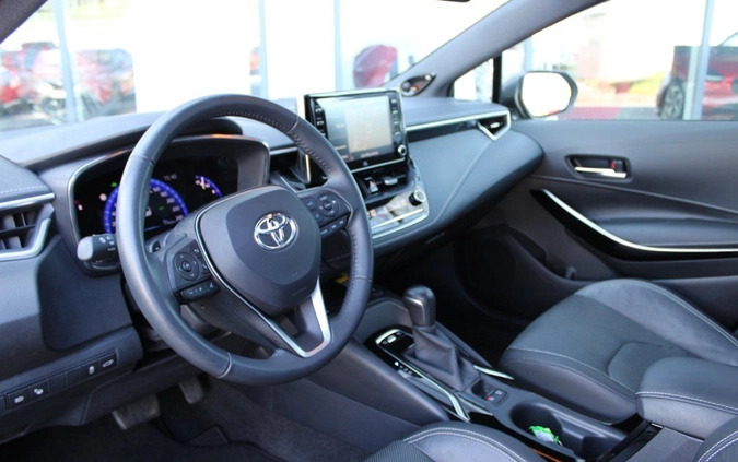Toyota Corolla cena 112900 przebieg: 113819, rok produkcji 2021 z Biała małe 781